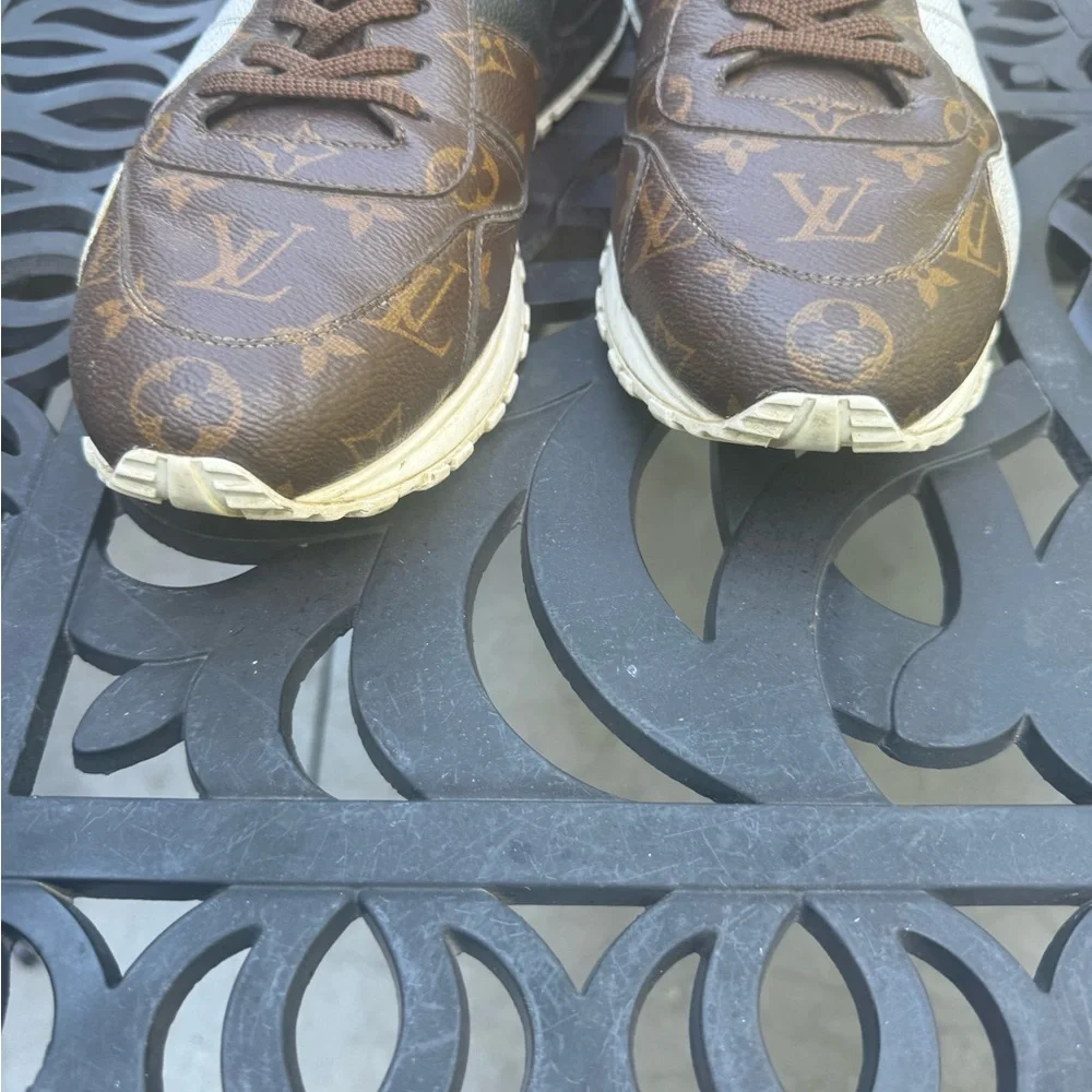 Louis Vuitton Tri coloured Monogrammed Runaway Sneakers - Size 11 - Picture 7 of 16